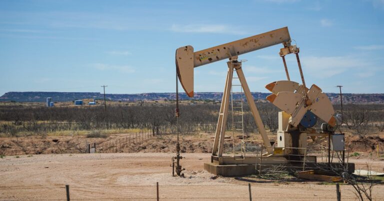 Oil Surges 2% as Stocks Slip — Bitcoin Holds While Gold Fades